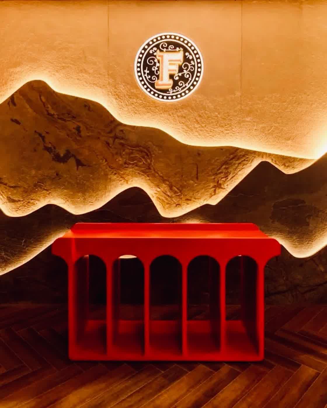 Farzi Café detail shot