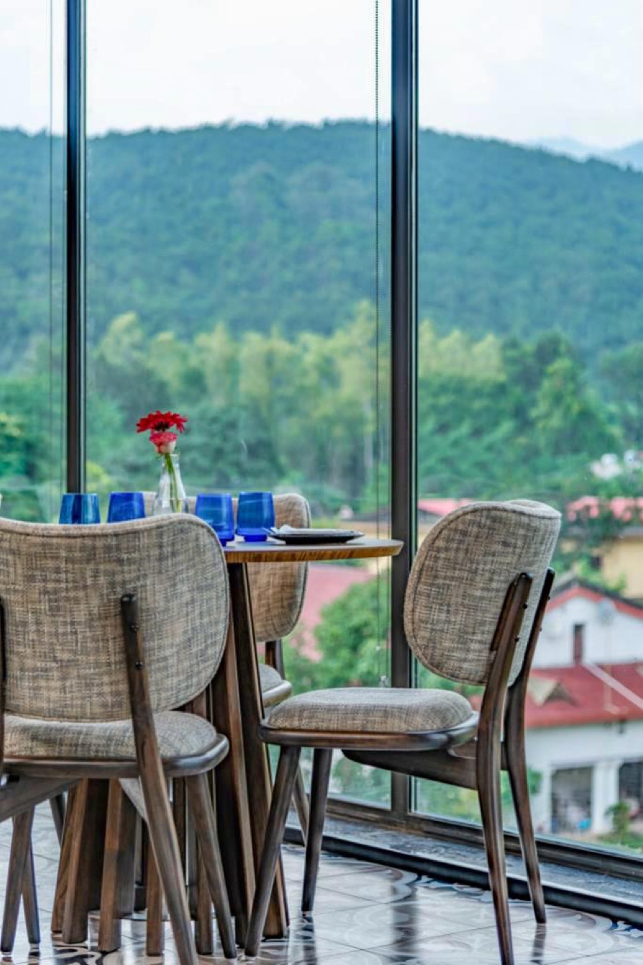 Farzi Café interior detail